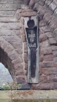 115 Der Sarg in der Wand