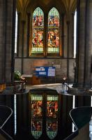 067 Salisbury Cathedral, Taufbecken im Langhaus