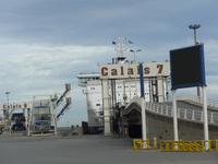 Auffahrt auf die Fähre bei Calais