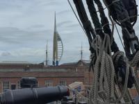 Blick auf Sinnaker Tower in Portsmouth