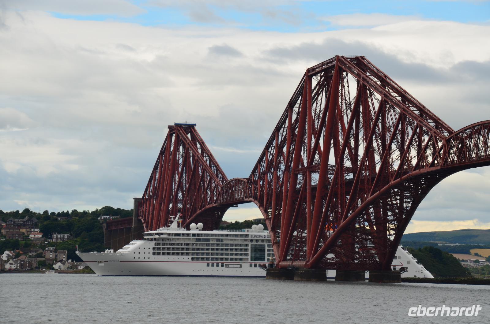 285 Firth of Forth Bridges