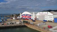 Isle of Wight - East Cowes - Ehemaliges Hallentor für Fabrik von Flugbooten - mit dem wohl größten 