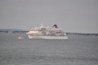 Schiffstransfers zu den aufd Reede liegenden Kreuzfahrtschiffen