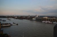 057 London, erster Ausblick vom Hotel auf die Themse
