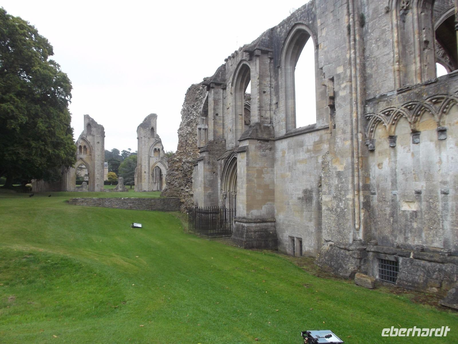 imposante Ruinen der Abtei Glastonbury