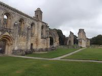 imposante Ruinen der Abtei Glastonbury