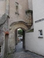 Durchgang vom Kathedralenbezirk in die Innenstadt von Wells