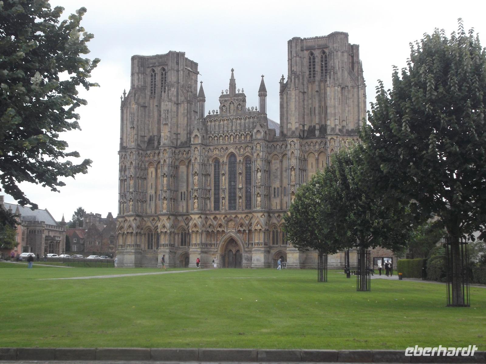 die Kathedrale von Wells mit ihrer berühmten Schirmfassade