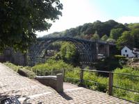 Ironbridge, erste (guss)eiserne Brücke der Welt