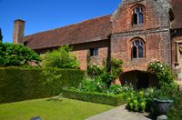 119 Sissinghurst Place and Garden