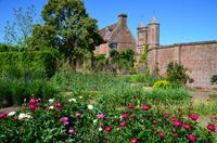 156 Sissinghurst Place and Garden