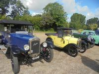 Sonntags gibt es im Sommer in Godshill oft Oldtimer zu bewundern