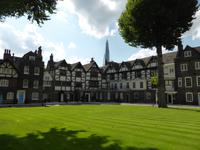 Tower - innere Hof mit The Shard