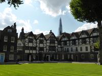 Tower - innere Hof mit The Shard