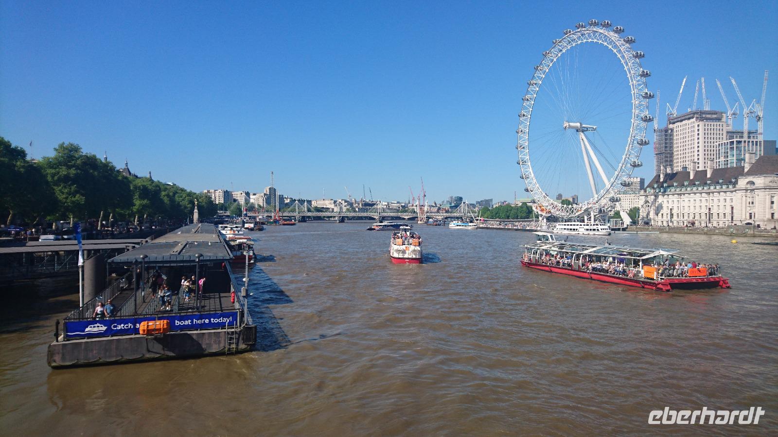 Blick von der Westminster Bridge zum London Eye