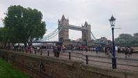 Vom Tower of London zur Tower Bridge