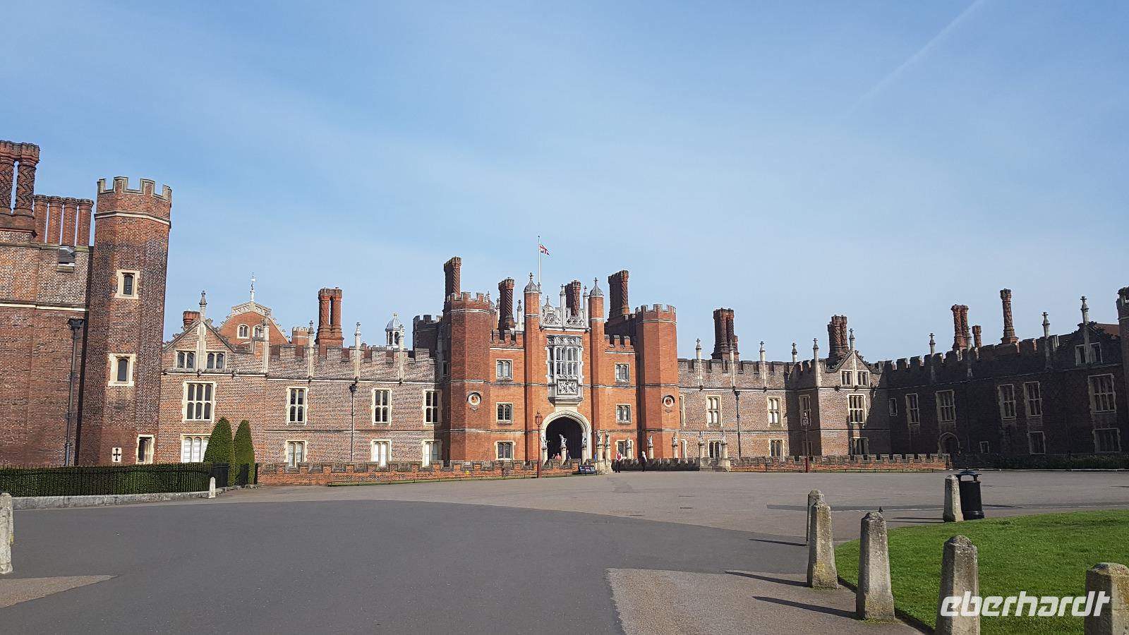 Hampton Court Palace 20180518_180041