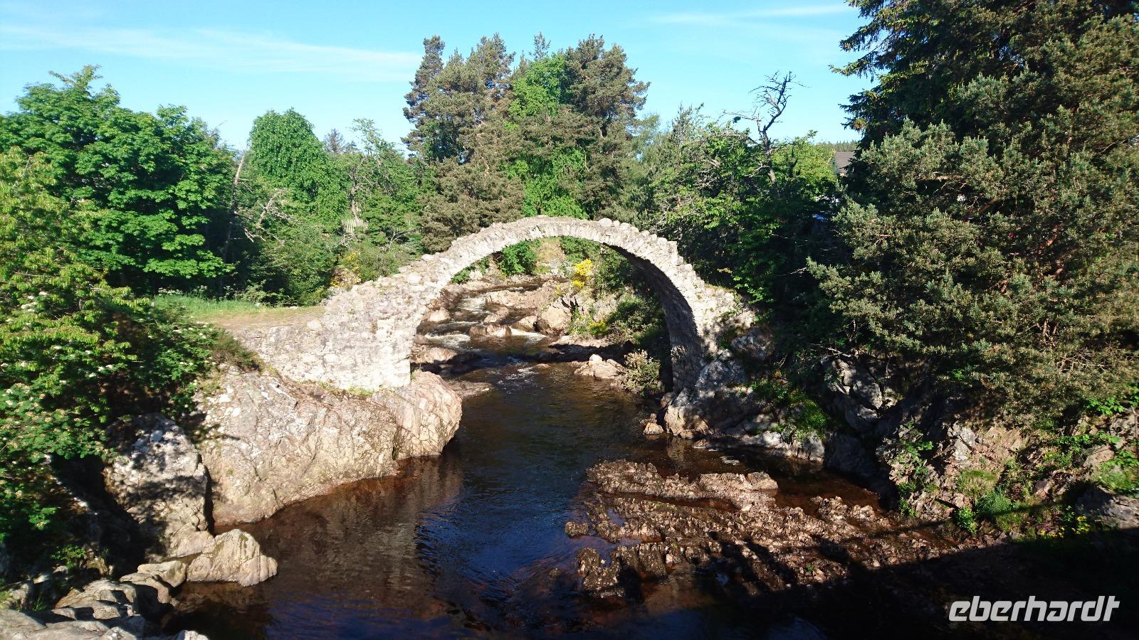 Alte Brücke am Wege