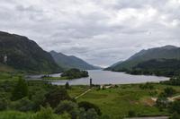 0759 Highlands, Glenfinnian Memorial mit Loch Shiel