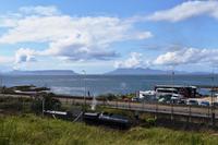 1729 Mallaig, Blick zu den Hebrideninseln Eigg und Rum