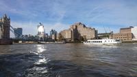 Unser Hotel und der Tower of London an der Tower Bridge