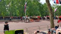 060 Oueen Elisabeth II. - Trooping the Colour (zum 93 Geb.)