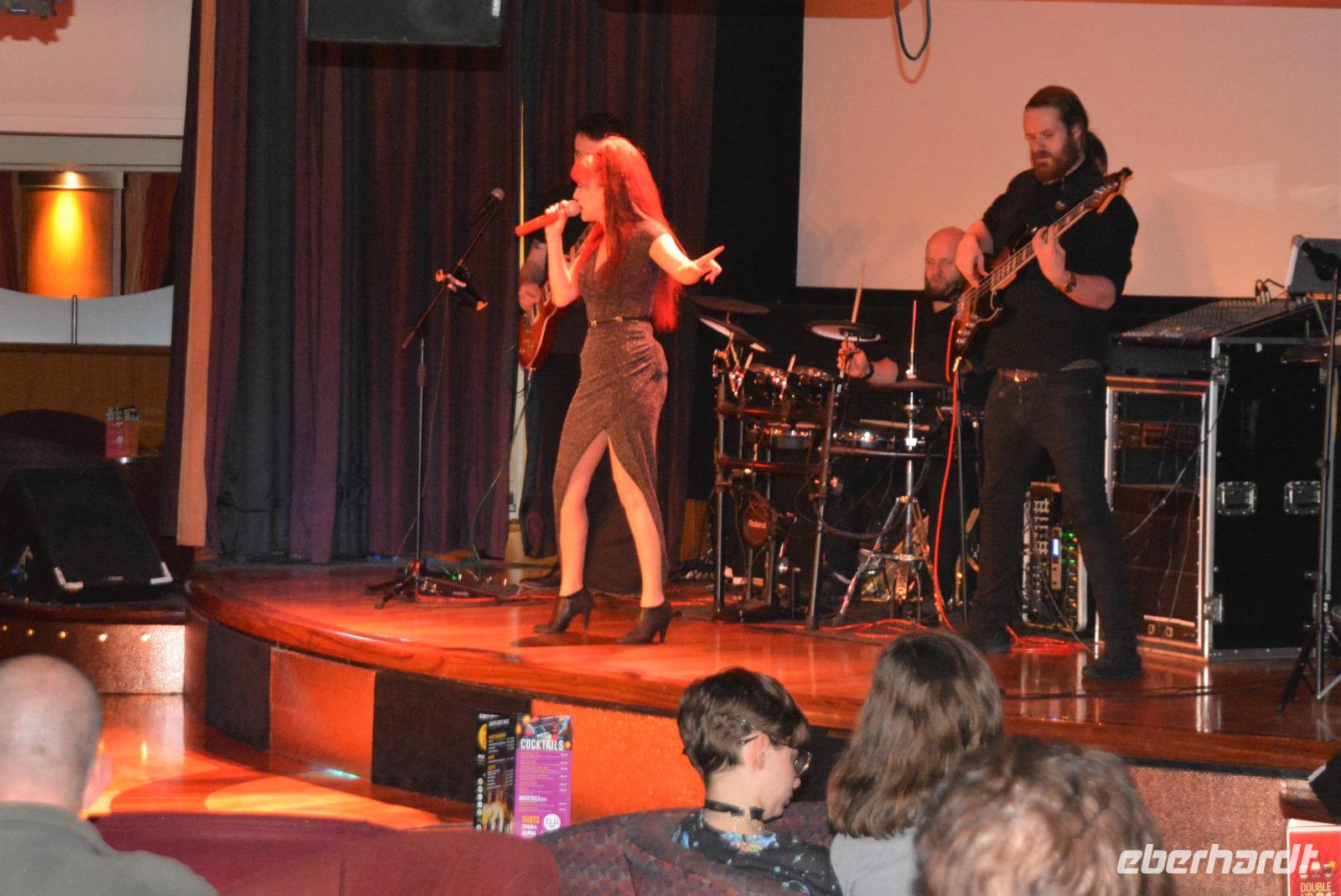 Abendprogramm am Schiff