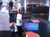 Abendessen auf der Fähre an reservierten Tischen