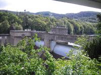 Staumauer und Lachstreppe bei Pitlochry