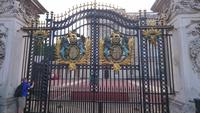 Ein Tor am Buckingham Palace