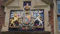schottisch-englisches Königswappen am Königshaus in York