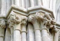 Zahnweh und Splitter im Fuß in der Kathedrale von Wells