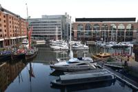 068 London, St. Katharine Docks