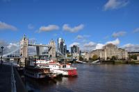 107 London, Tower Bridge mit Guoman Tower und City of London