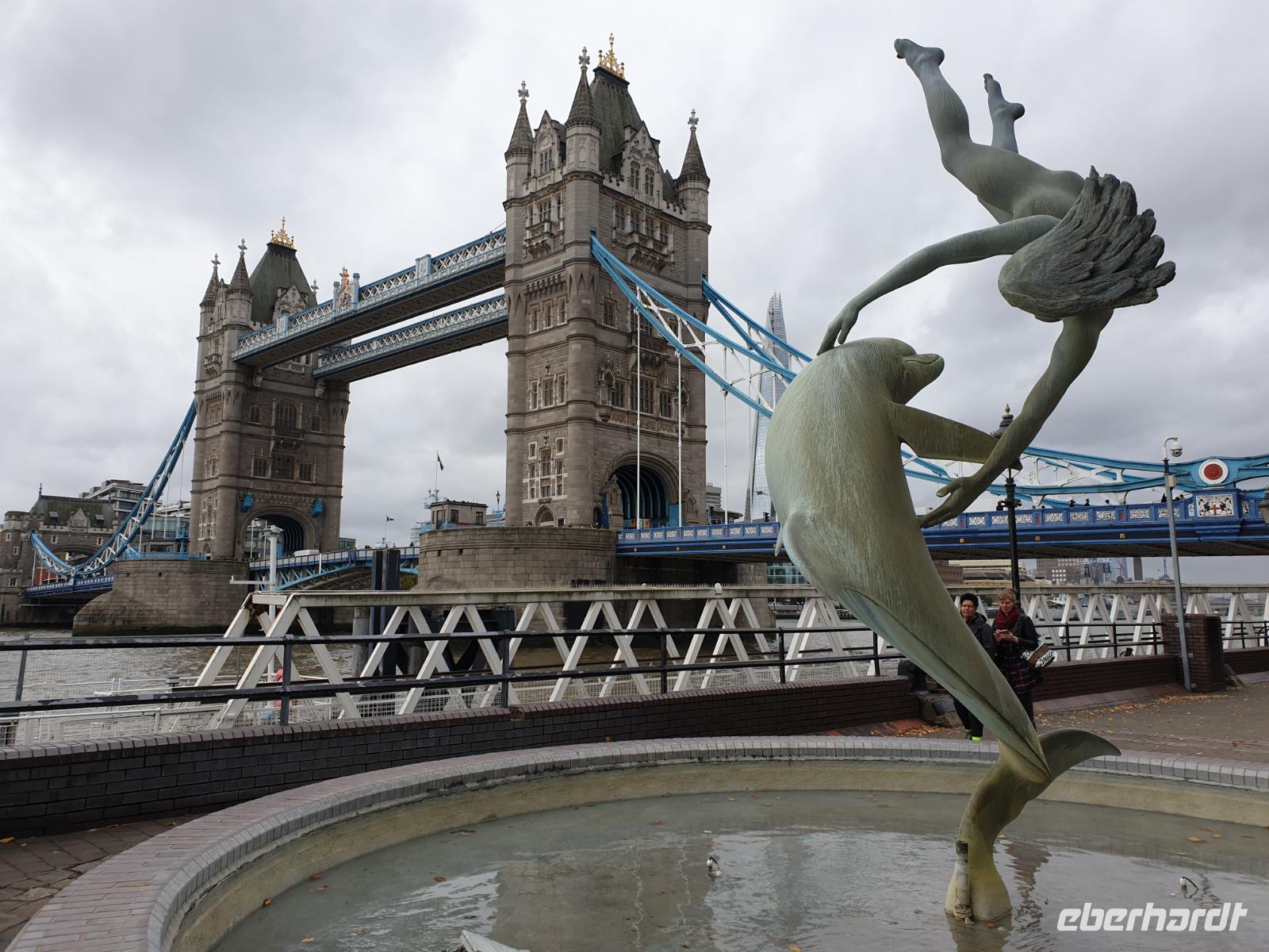 Tower Bridge in London (2)