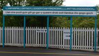 200 Isle of Anglesey, im Ort mit dem längsten Namen der Welt - Aussprache