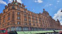 20220803 152429 Harrods