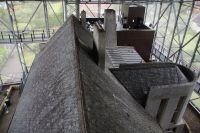 Balanciert der Fotograf auf dem Dachfirst?