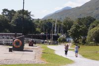 Vorbeifahrt des Jacobite Steam Train an den Banavie Locks 
