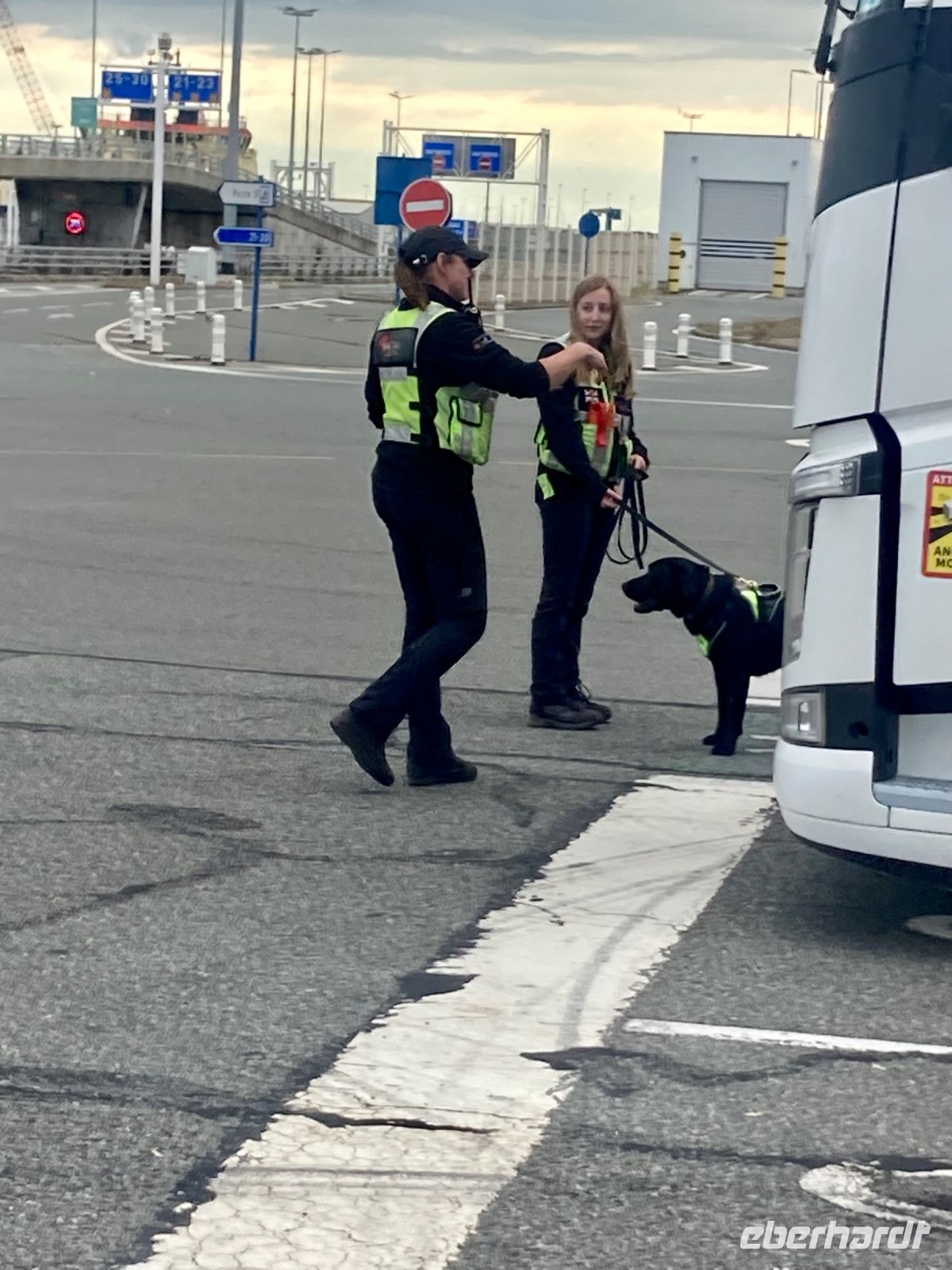 strenge Kontrollen in Calais