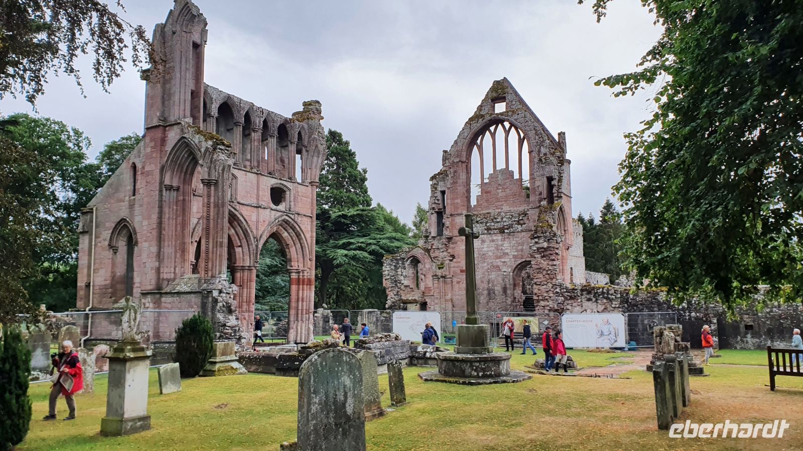 20220820 103611 Dryburgh Abbey