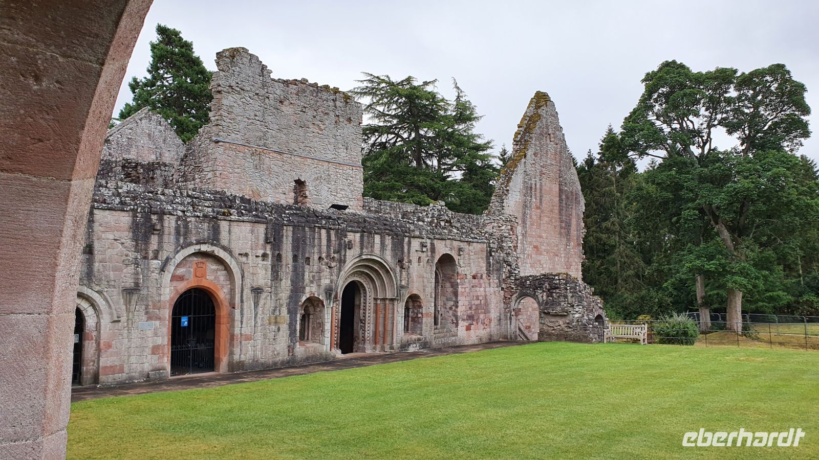 20220820 104701 Dryburgh Abbey