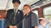 20220817 103751 Mit dem Schaffner der Strathspey Raiway
