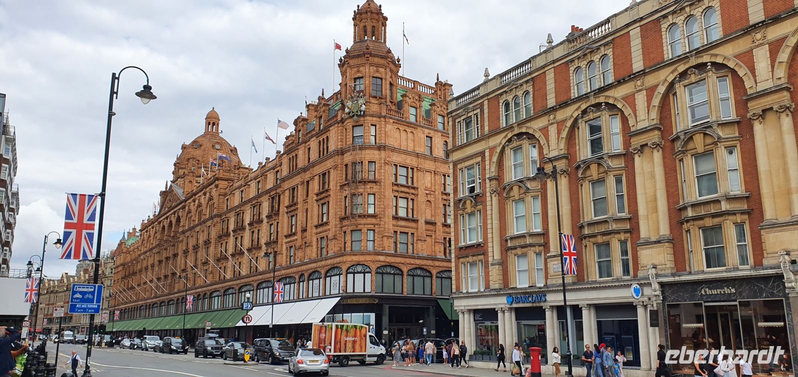 20220830 154057 Harrods