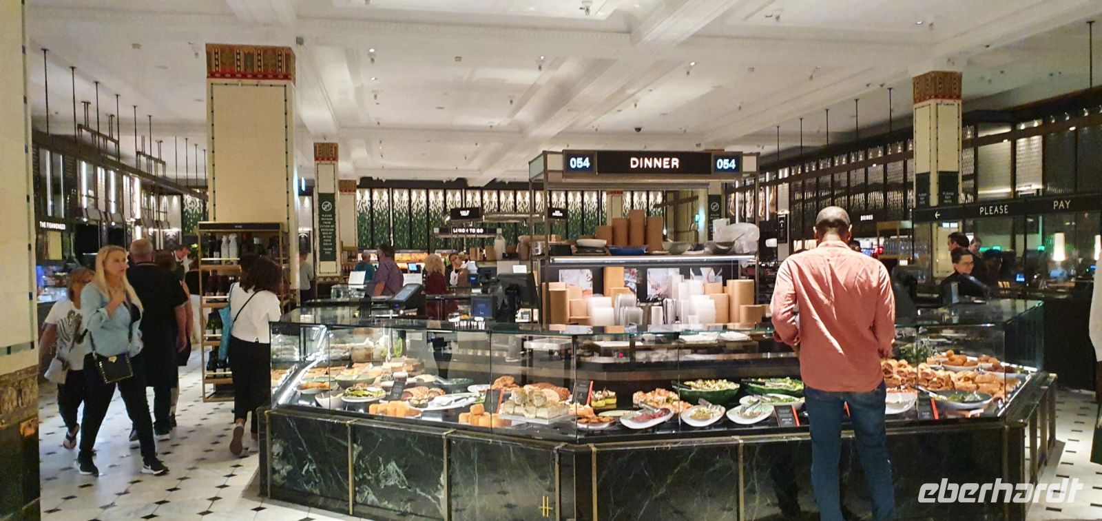 20220830 162649 Harrods