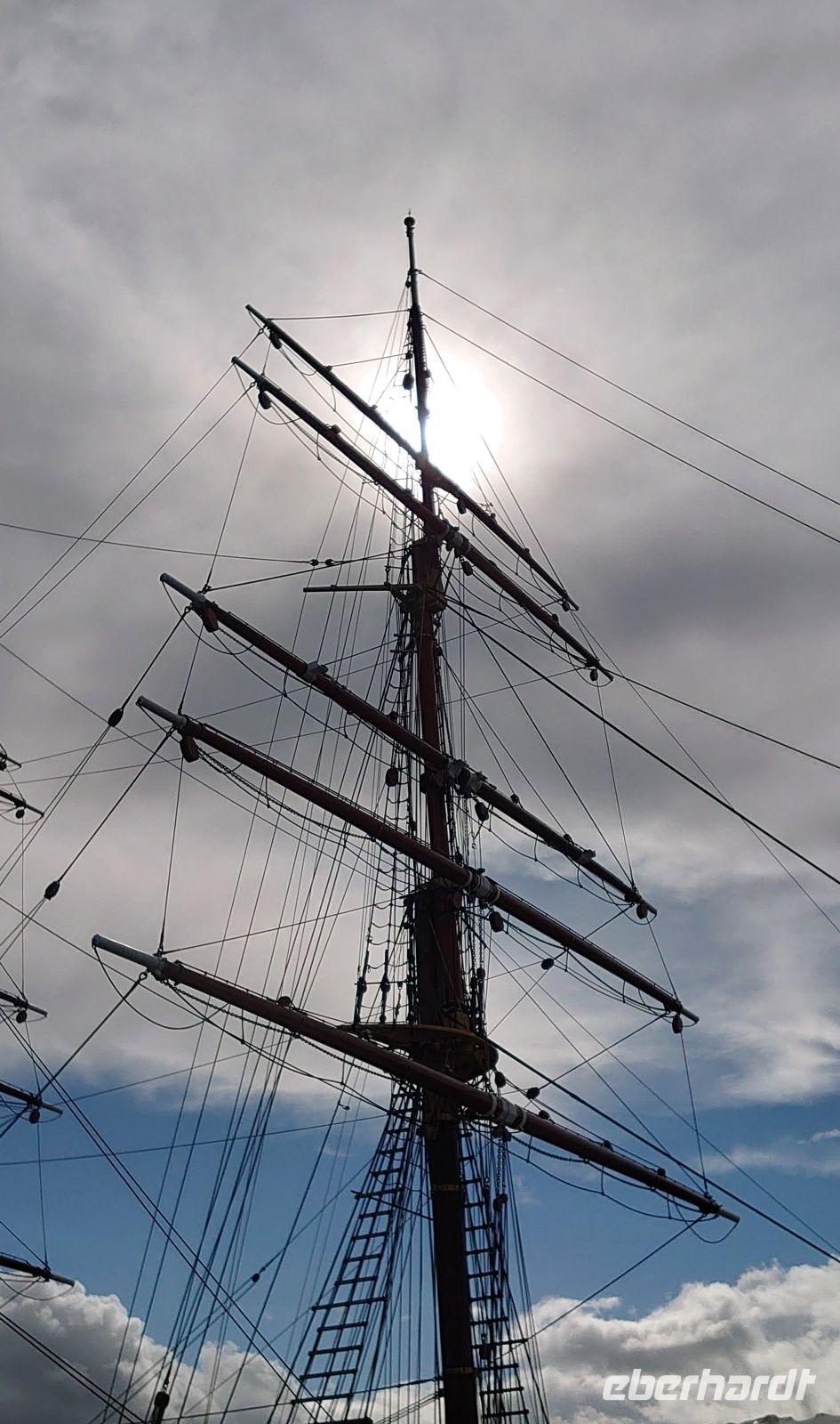 203 RSS Discovery, Dundee
