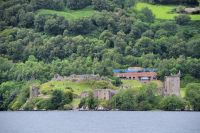 183 Schifffahrt auf dem Loch Ness, Urquhart Castle