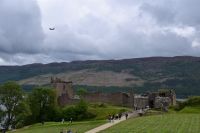 189 Urquhart Castle am Loch Ness, Überflug