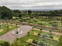 Blick in den formellen Garten