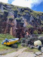 Fischerboot mit Reusen